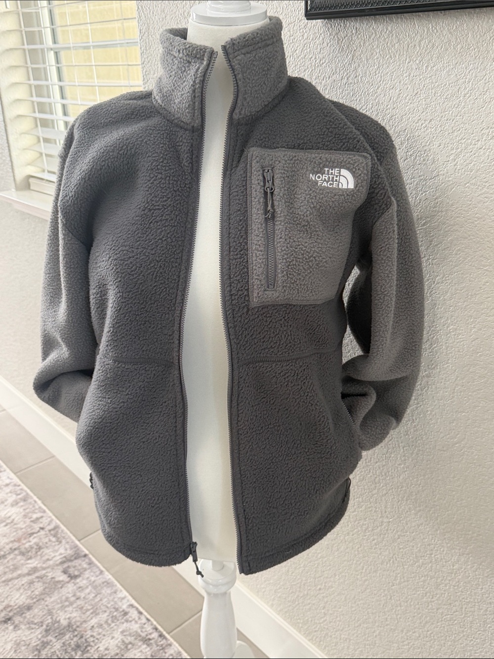 The North Face Women’s Gray Full-Zip Fleece Jacket - Picture 2 of 8